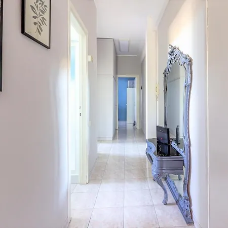 Parking & Terrace - Large 90 Mq - Self Ck-in & Access Apartment